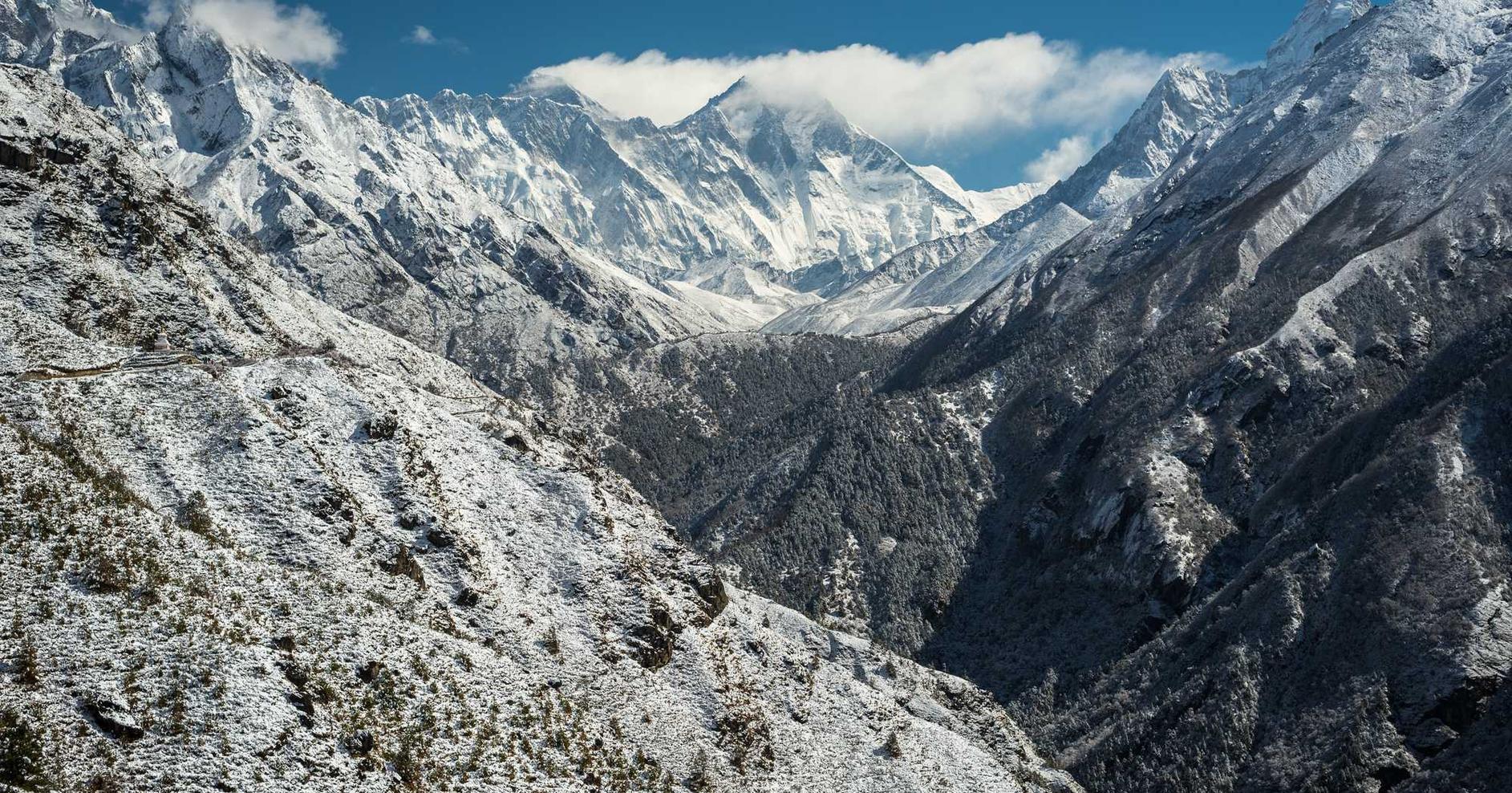 奥特曼：集结：腾讯爱玩app详情下载教程