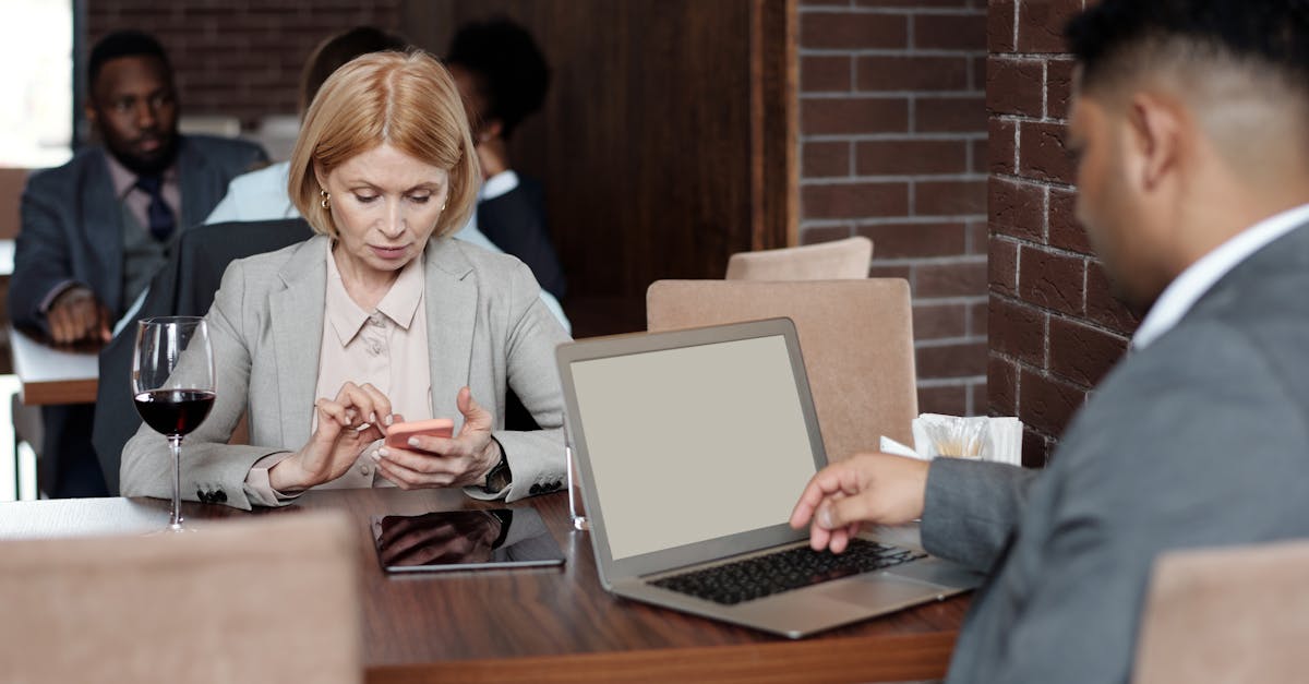 全民优打实名账号:app汇报ppt模板免费详情下载教程