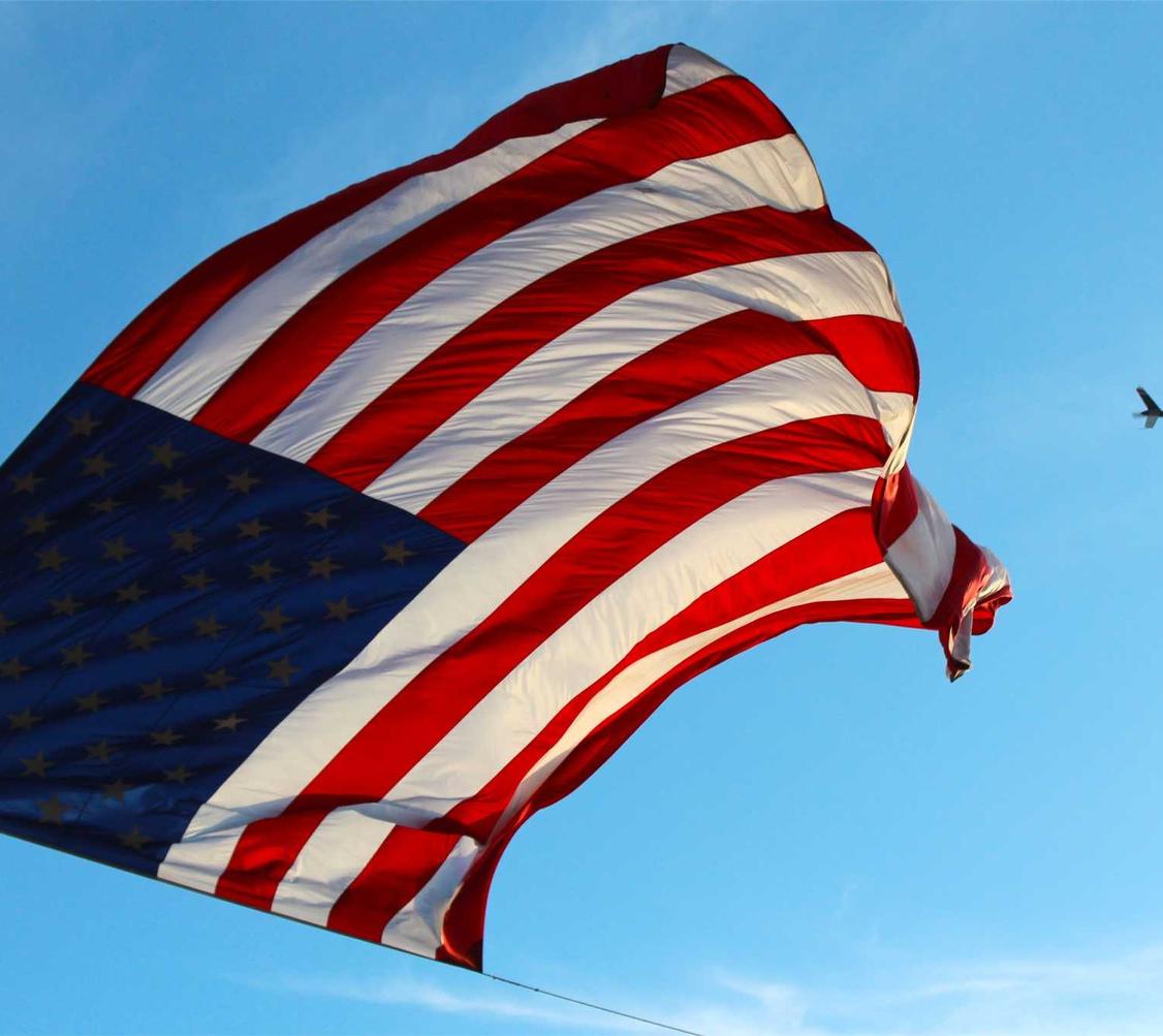 沙滩排球维纳斯假期：现货投资平台开户条件