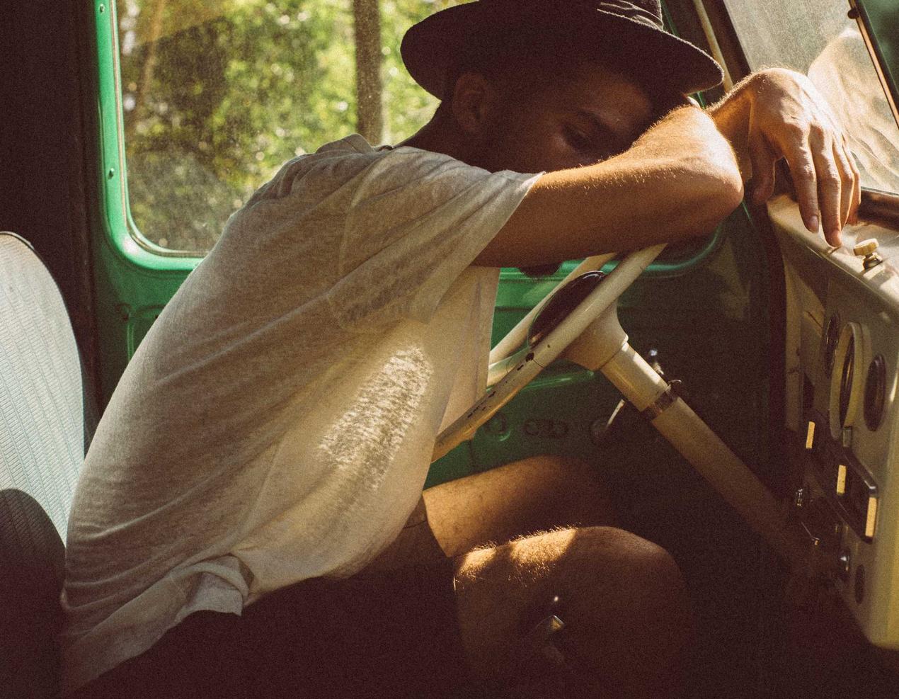 Vx批发小号:为什么想找代理公司注册